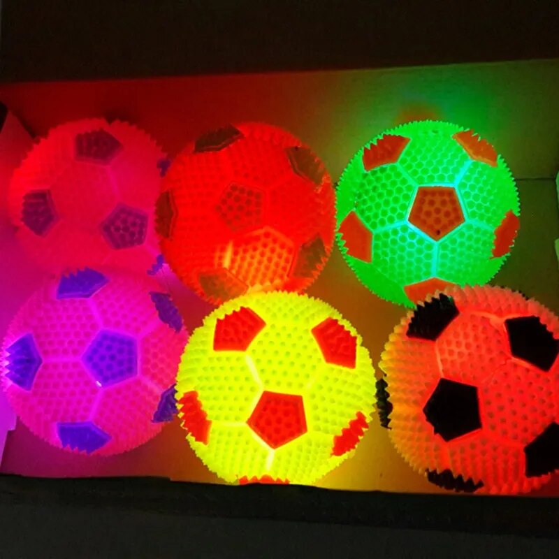 1Pc Squeak Light Soccer Ball Dog Chew Toy Clean Teeth Promotes Dental Health Flashing LED Sound Bouncy Rubber Ball