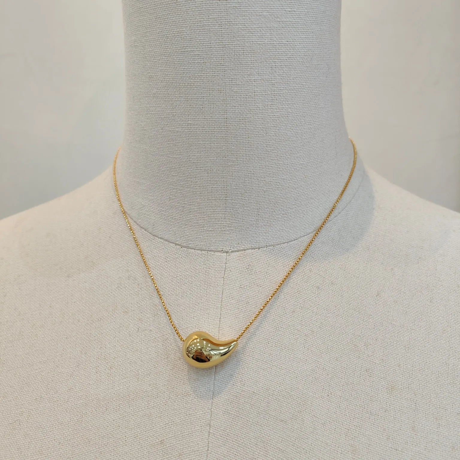 2023 Top Quality Luxury Jewelry Water Drop Gold Silver Necklace Women Europe America Designer Fashion Famous Brand Trend