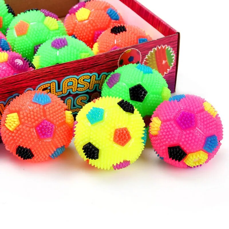 1Pc Squeak Light Soccer Ball Dog Chew Toy Clean Teeth Promotes Dental Health Flashing LED Sound Bouncy Rubber Ball