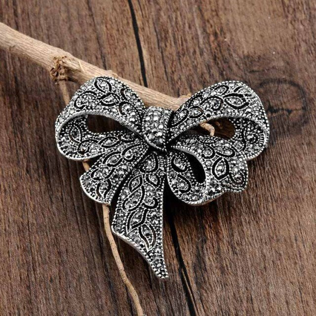 Retro Alloy Brooch