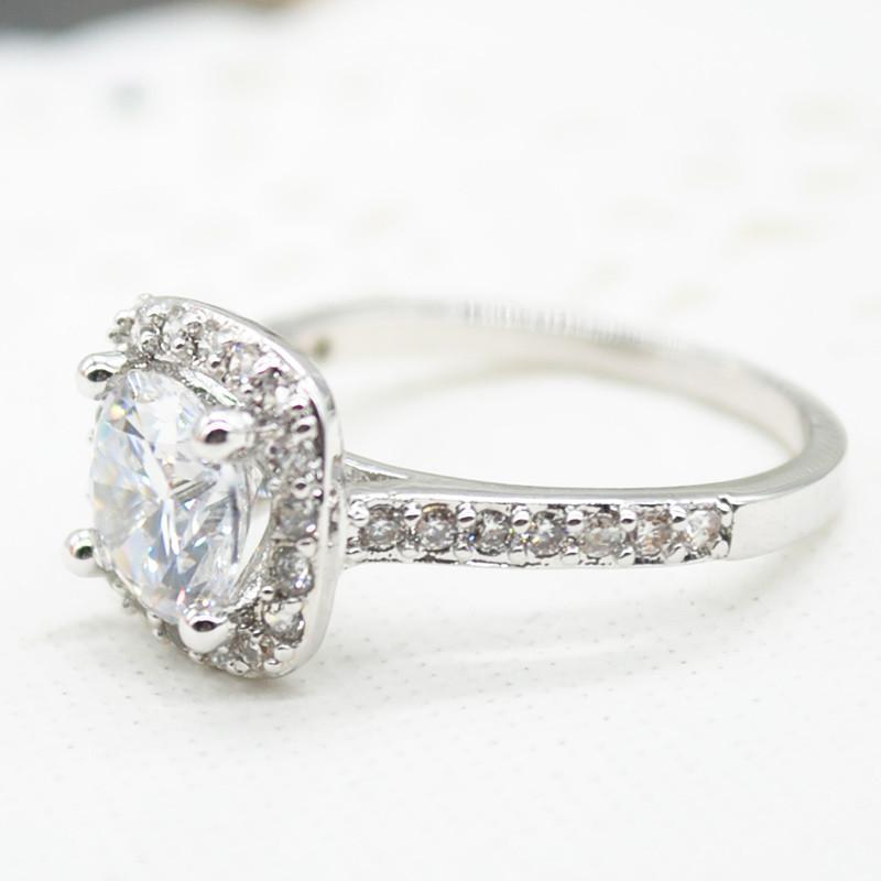 2.00CTTW Cushion-Cut Queen White  Elements Ring